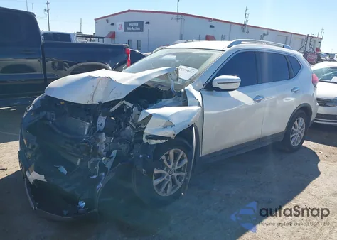 2017 Nissan Rogue Sv z USA, uszkodzony, nr VIN KNMAT2MT1HP593513